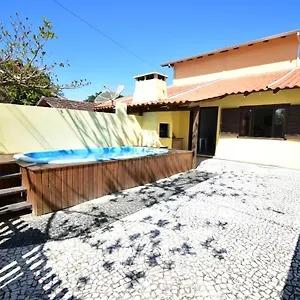 Casa Canela, 450 Mts Da De Mariscal. Bombinhas